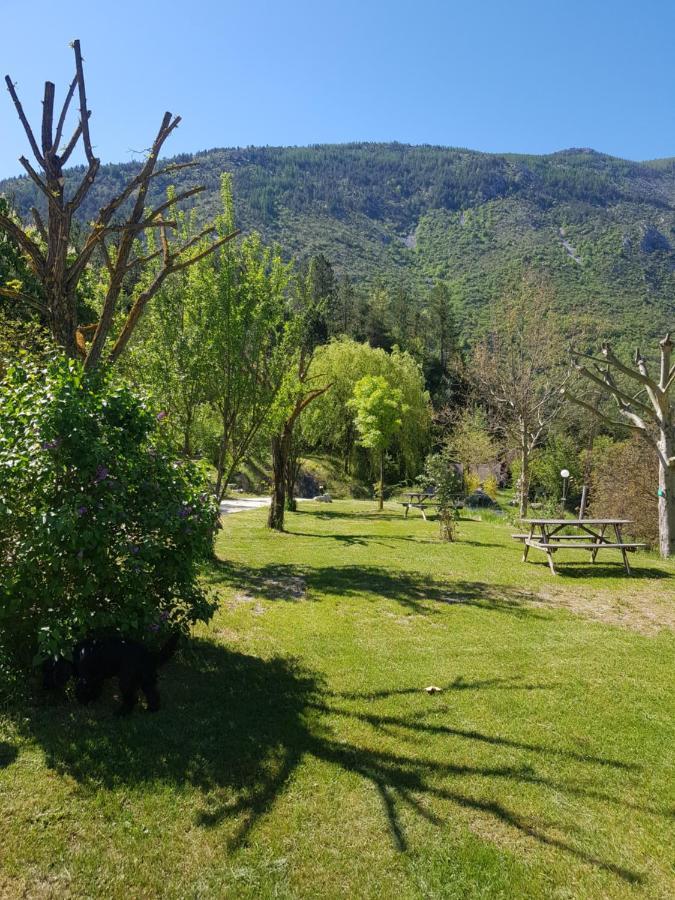 Camping Calme Et Nature Castellane Ngoại thất bức ảnh